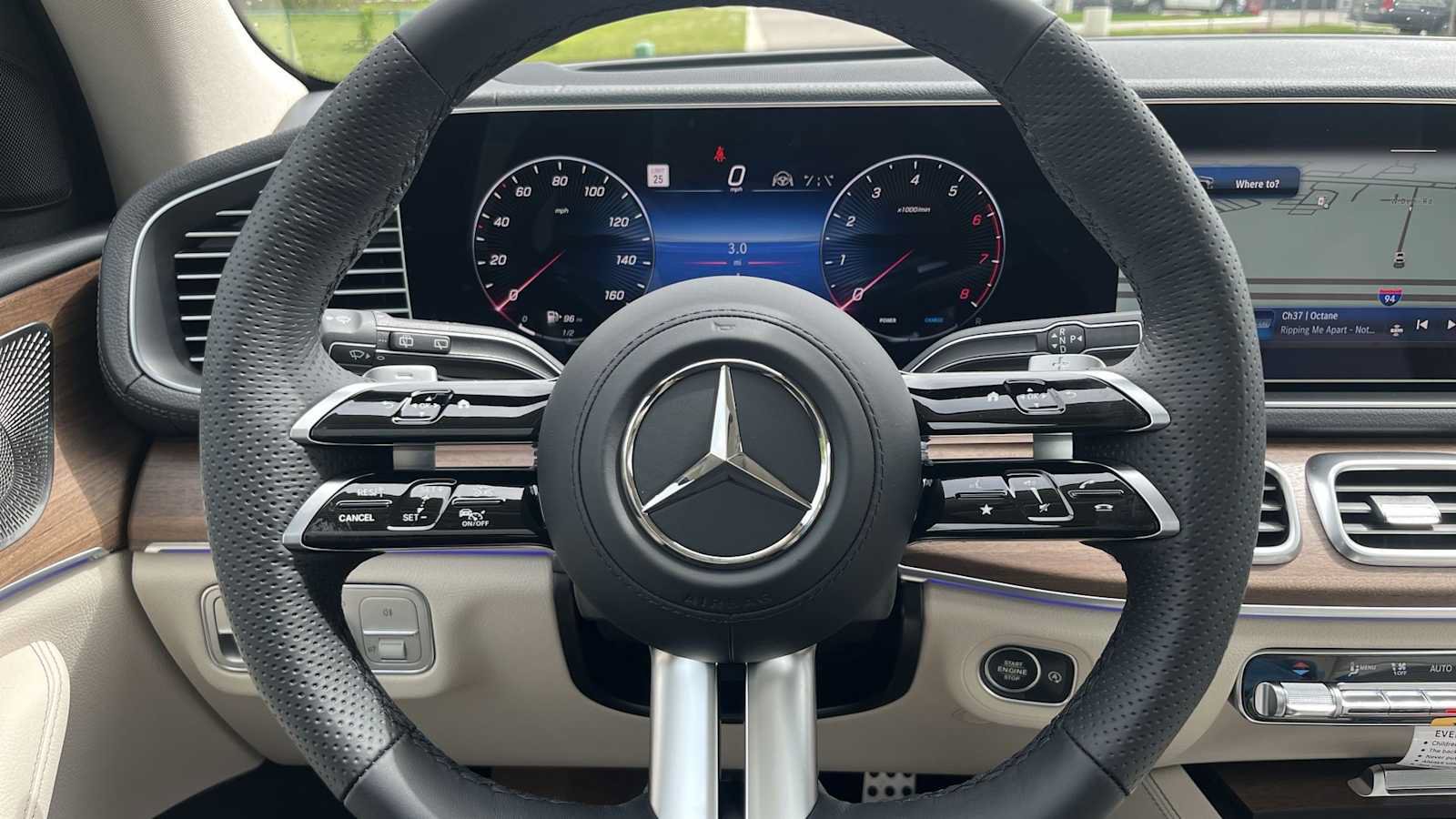 New 2026 Mercedes-Benz GLS 450 4MATIC image 39