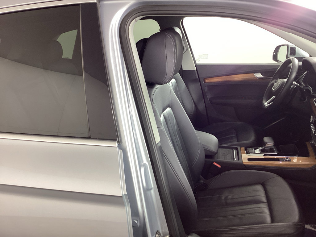 Used 2021 Audi Q5 Premium Plus image 8