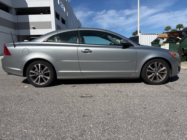 Used 2013 Volvo C70 T5 image 2