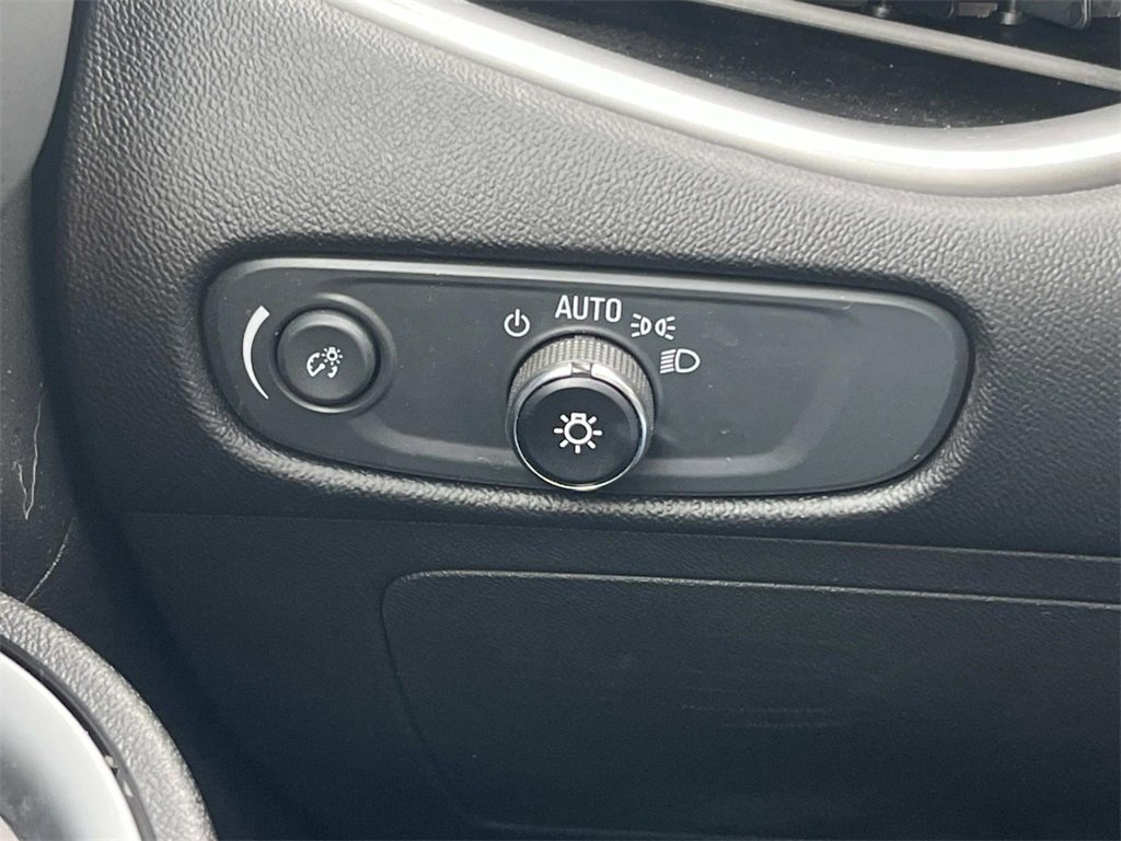 Used 2024 Chevrolet Malibu LT image 29