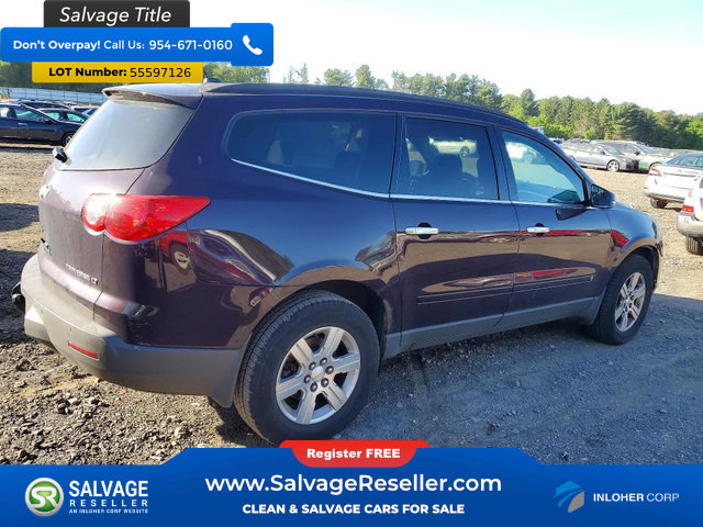 Used 2010 Chevrolet Traverse LT w/ Personal Connectivity Package FWD image 4