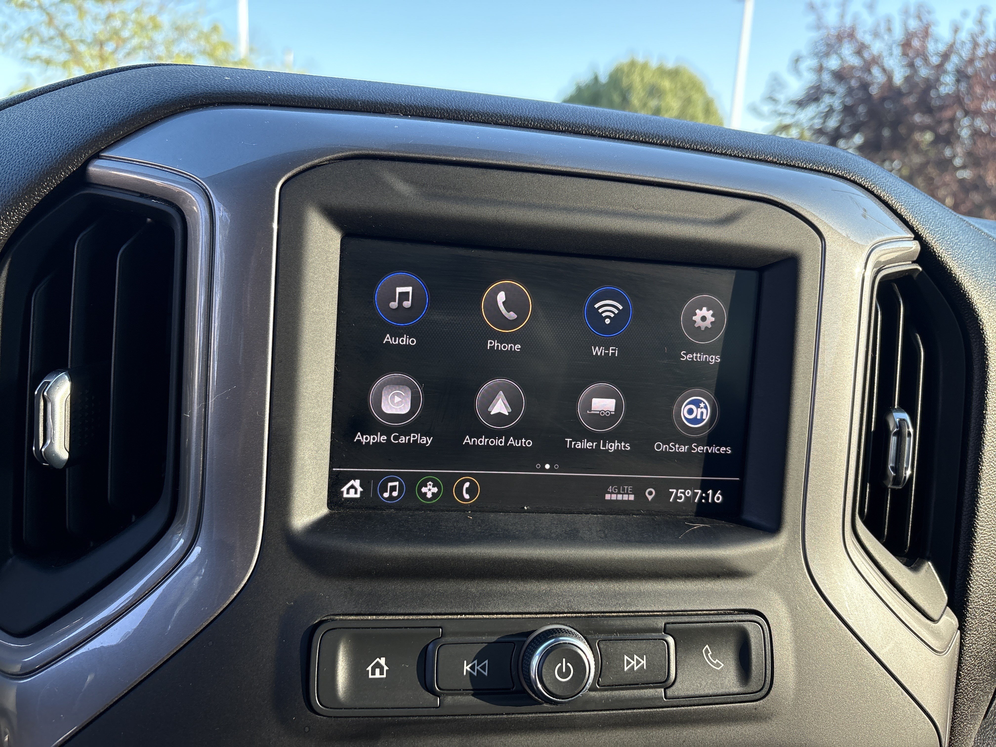 Used 2022 Chevrolet Silverado 2500 Custom w/ Custom Convenience Package AWD/4WD image 22