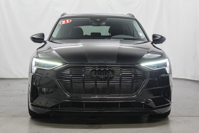 Used 2021 Audi e-tron Premium w/ Convenience Plus Package AWD/4WD image 4