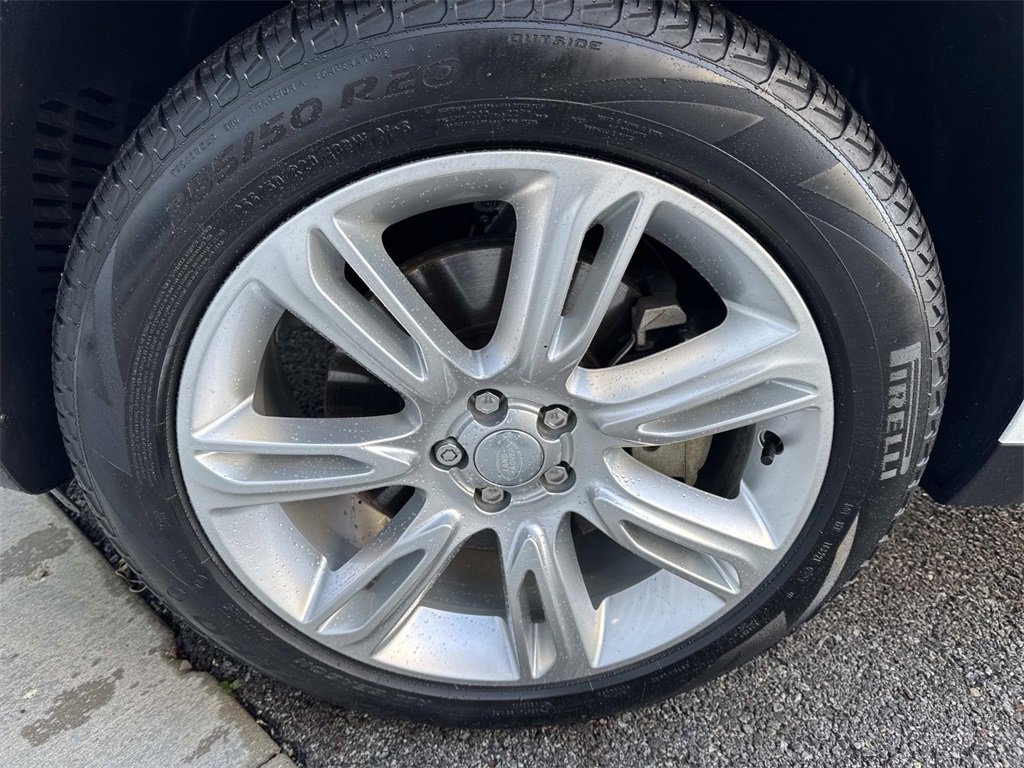 Certified 2025 Land Rover Range Rover Velar S image 10