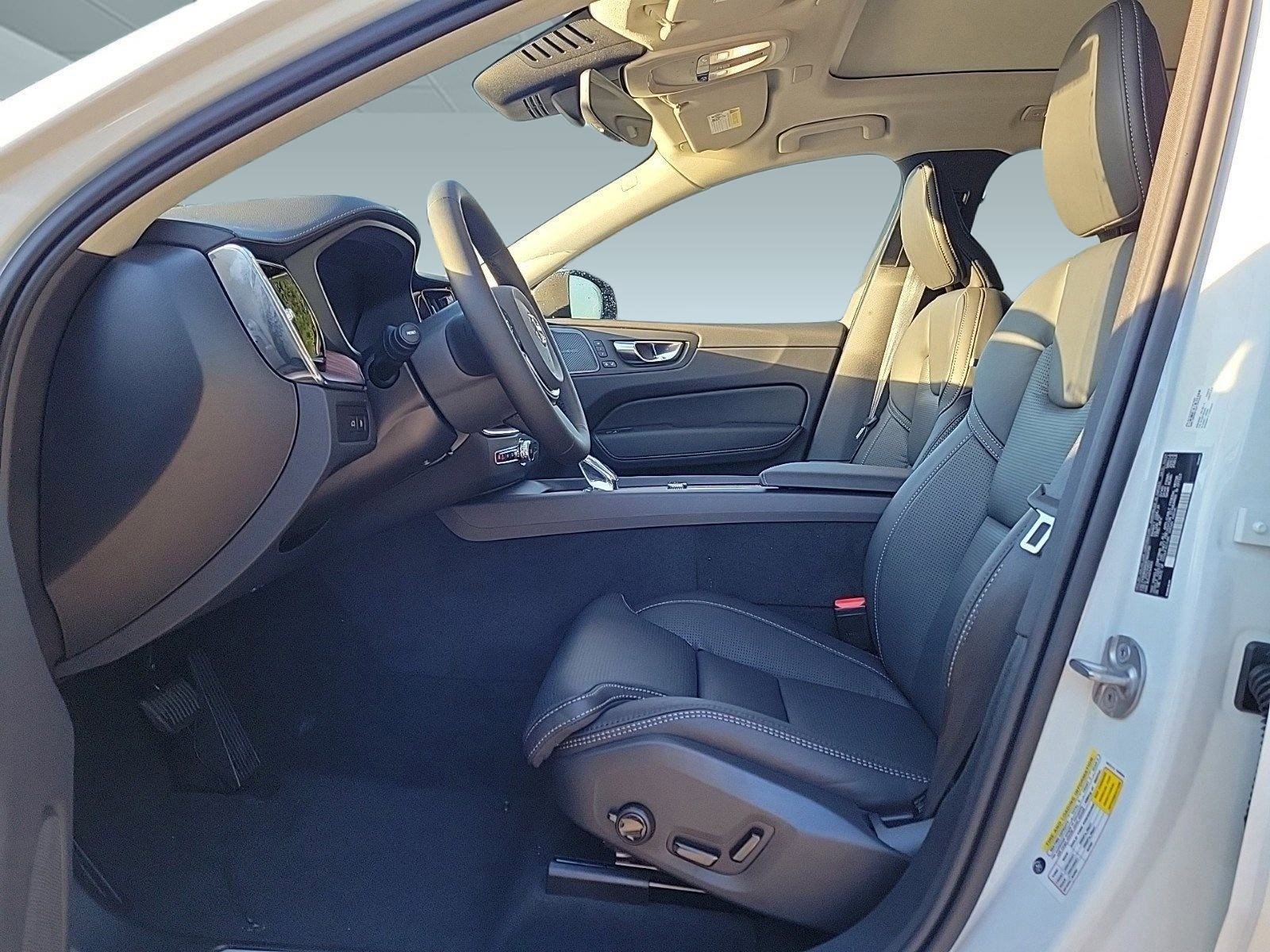 New 2024 Volvo XC60 T8 Ultimate w/ Protection Package Premier image 4