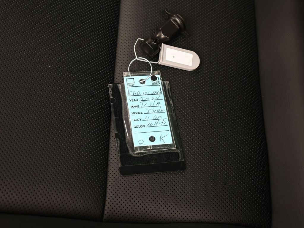 Used 2024 Tesla Model 3 Standard Range image 19