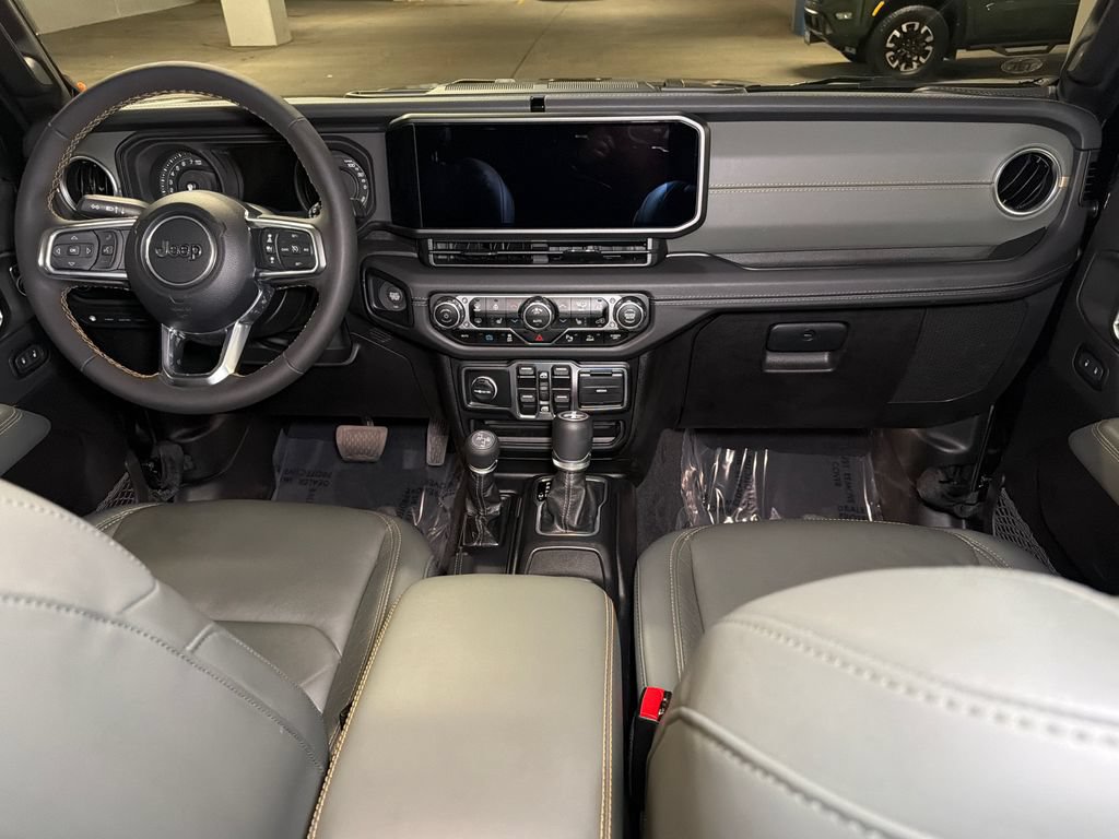 Used 2024 Jeep Wrangler High Altitude AWD/4WD image 17