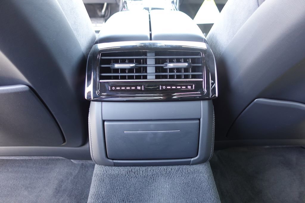 New 2025 Audi S8 image 25