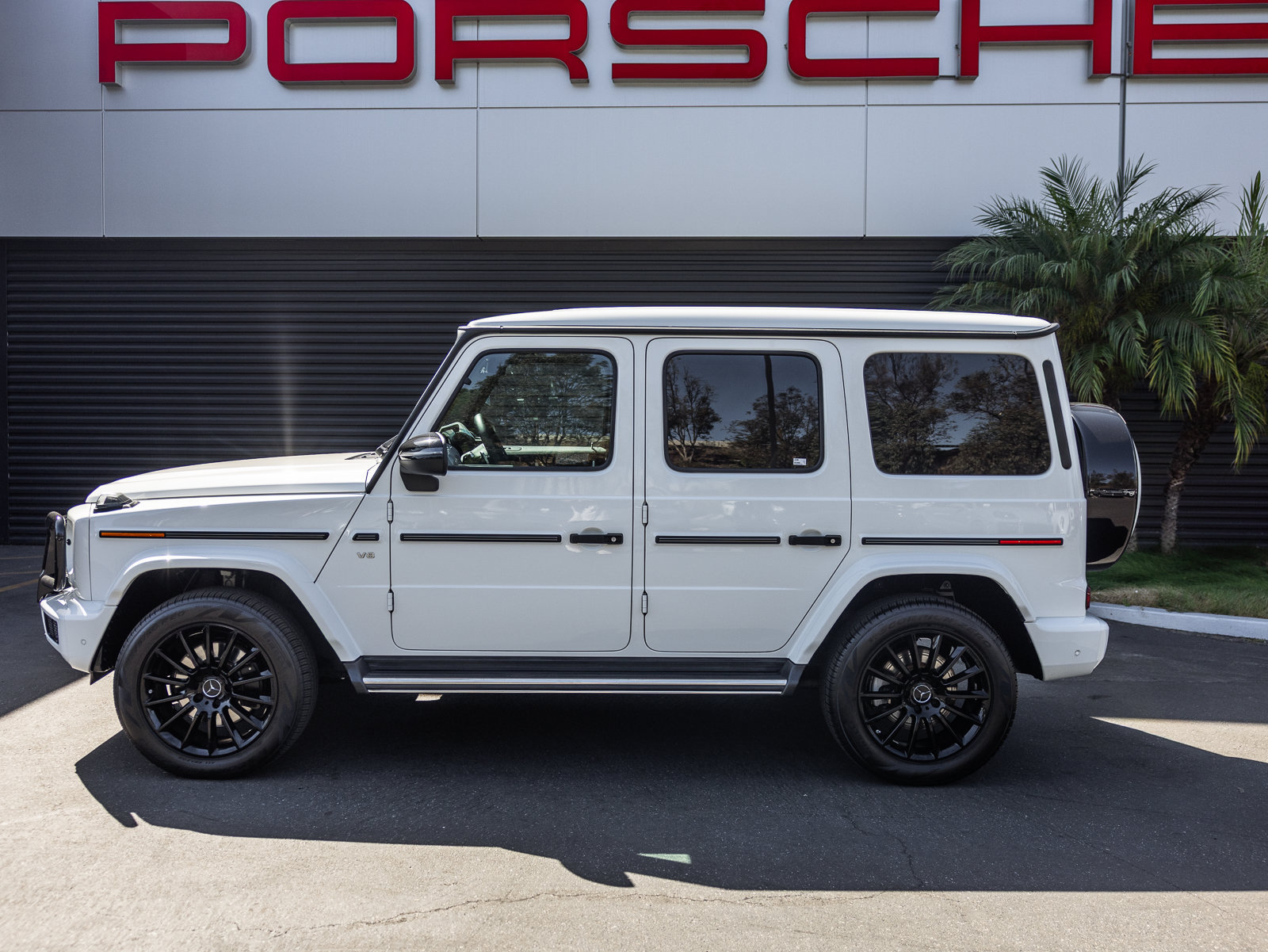 Used 2020 Mercedes-Benz G 550 image 2