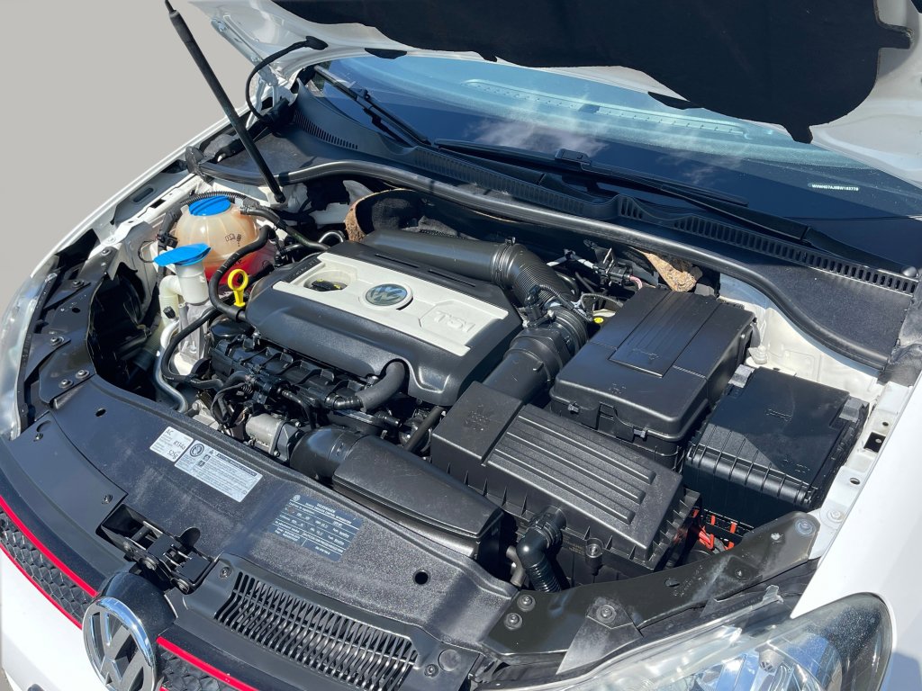 Used 2011 Volkswagen GTI Autobahn image 17