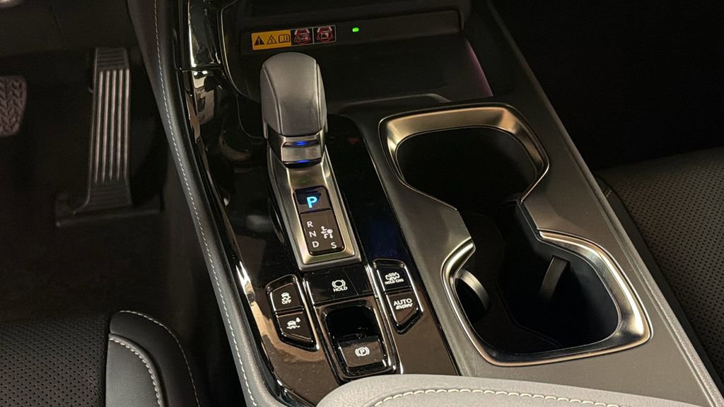 Used 2024 Lexus NX 450h+ 450h+ Luxury image 25