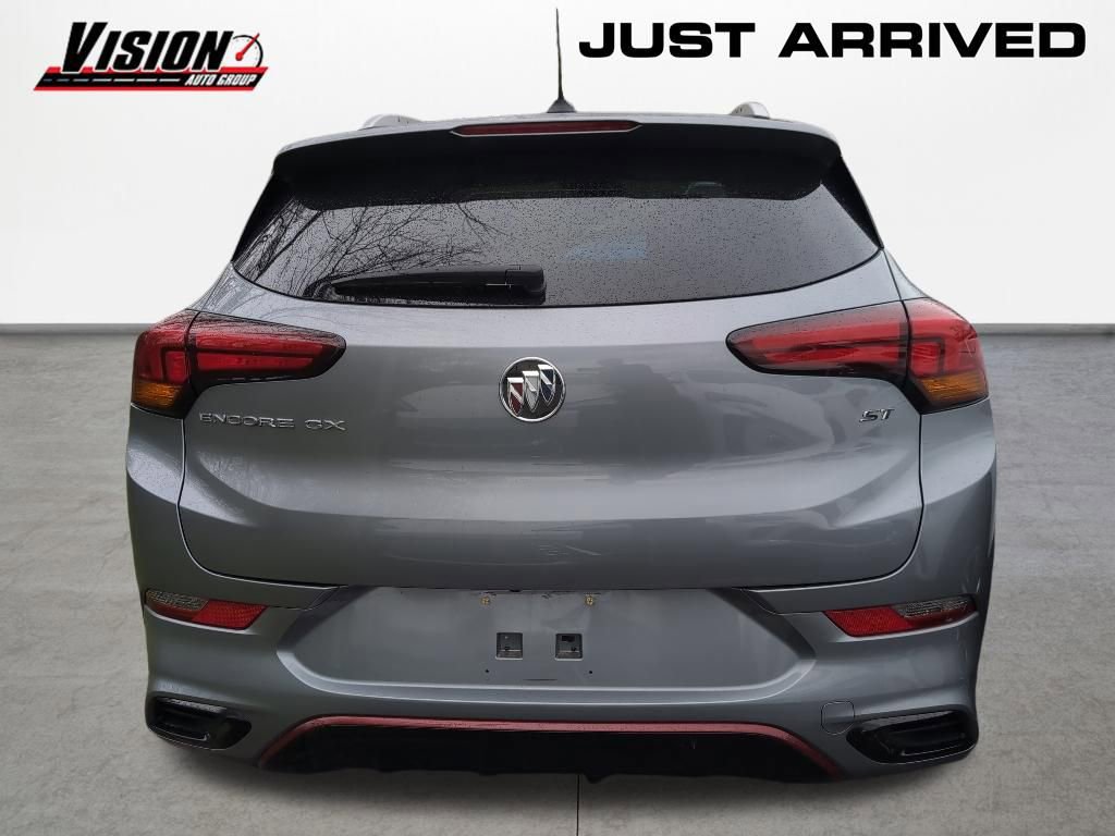 Used 2023 Buick Encore GX Select w/ Sport Touring Package FWD image 3