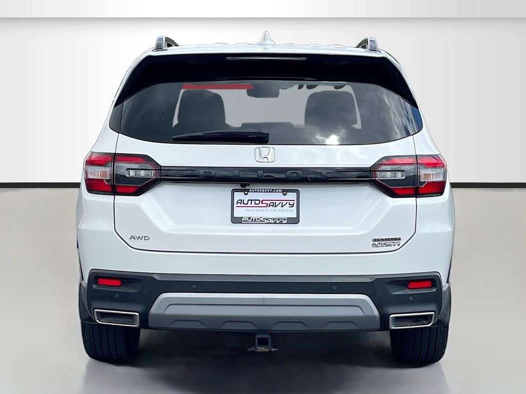 Used 2025 Honda Pilot Touring image 6
