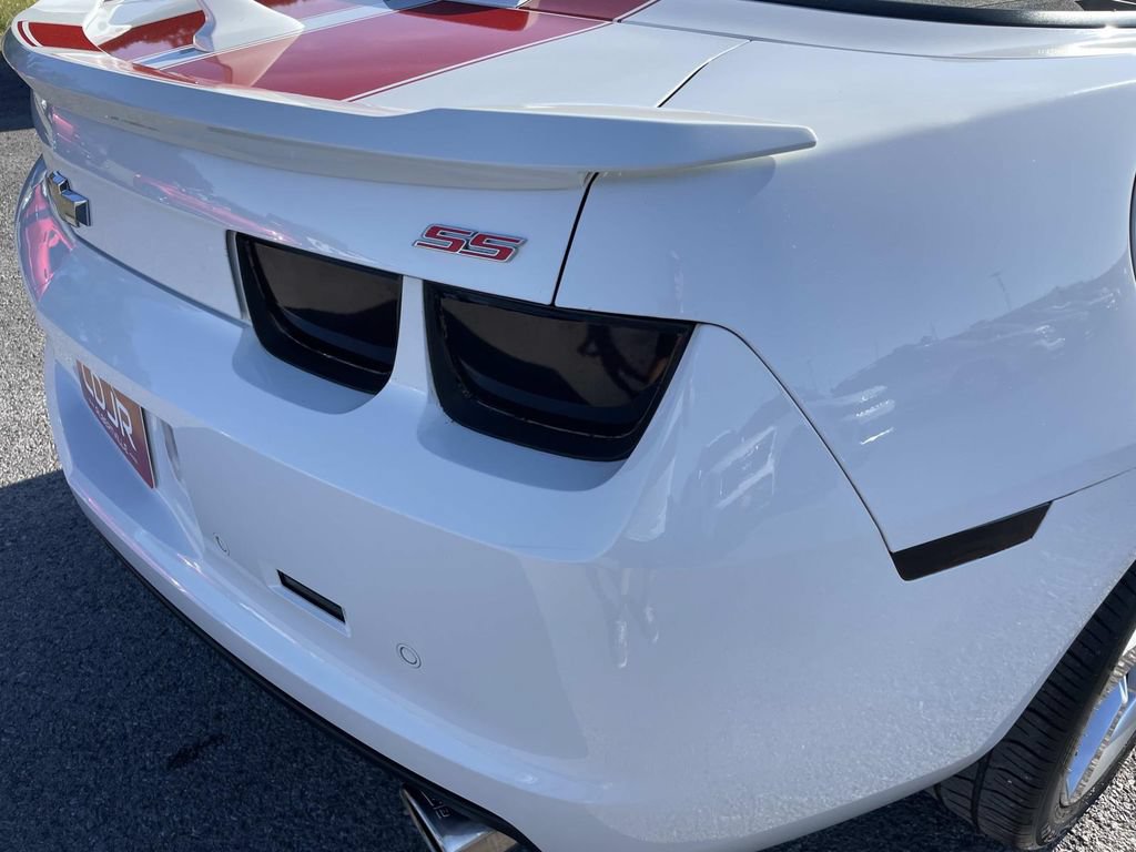 Used 2011 Chevrolet Camaro SS w/ RS Package RWD image 22