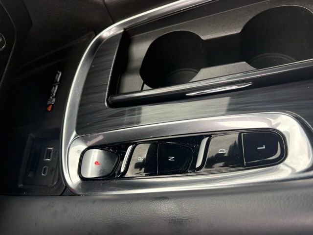 Used 2024 Buick Enclave Premium AWD/4WD image 25