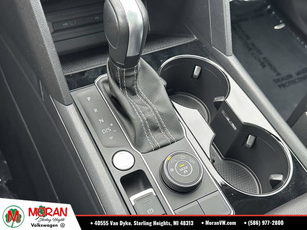 Used 2023 Volkswagen Atlas SEL AWD/4WD image 31