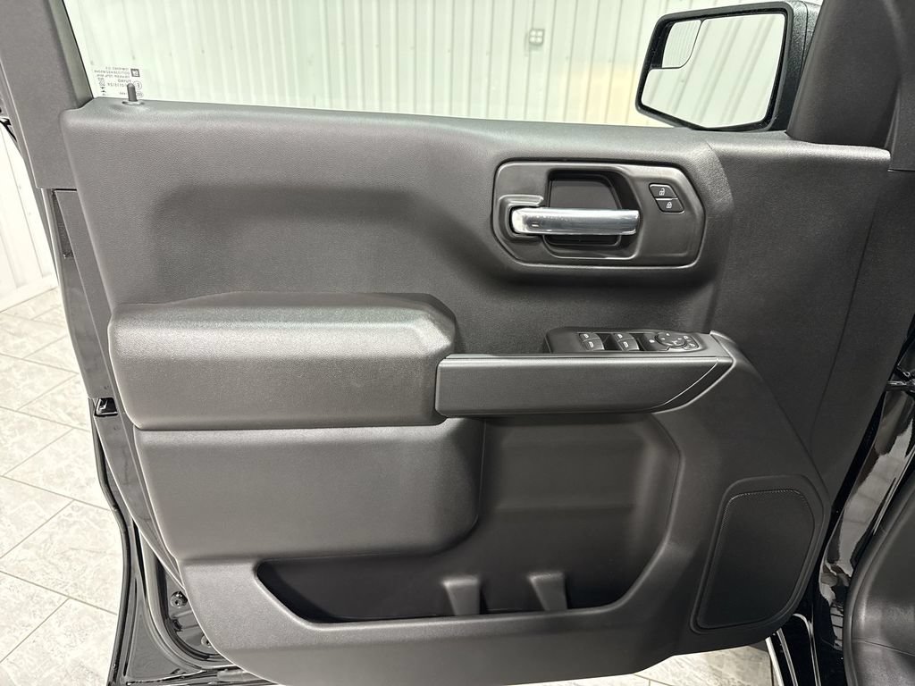 New 2026 Chevrolet Silverado 1500 Custom w/ Turbomax Blackout Package AWD/4WD image 23