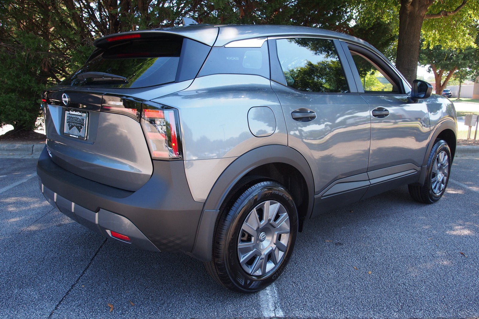 New 2027 Nissan Kicks S FWD image 7