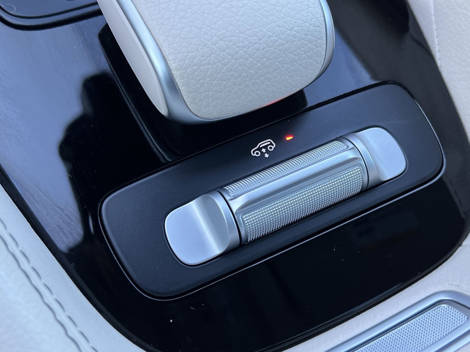 Certified 2024 Mercedes-Benz GLS 580 4MATIC image 35