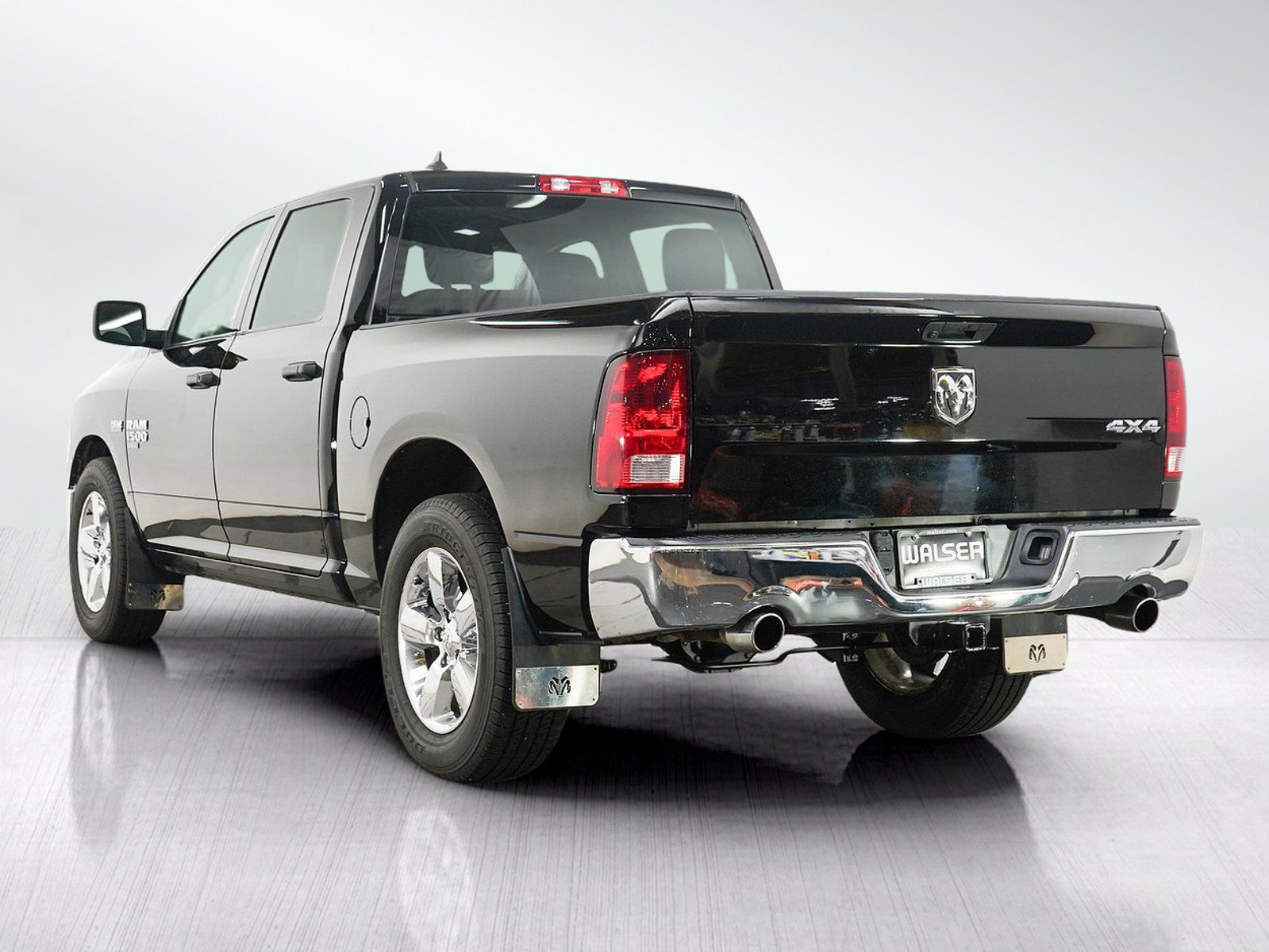Used 2019 RAM 1500 Tradesman w/ SXT Plus Group AWD/4WD image 3