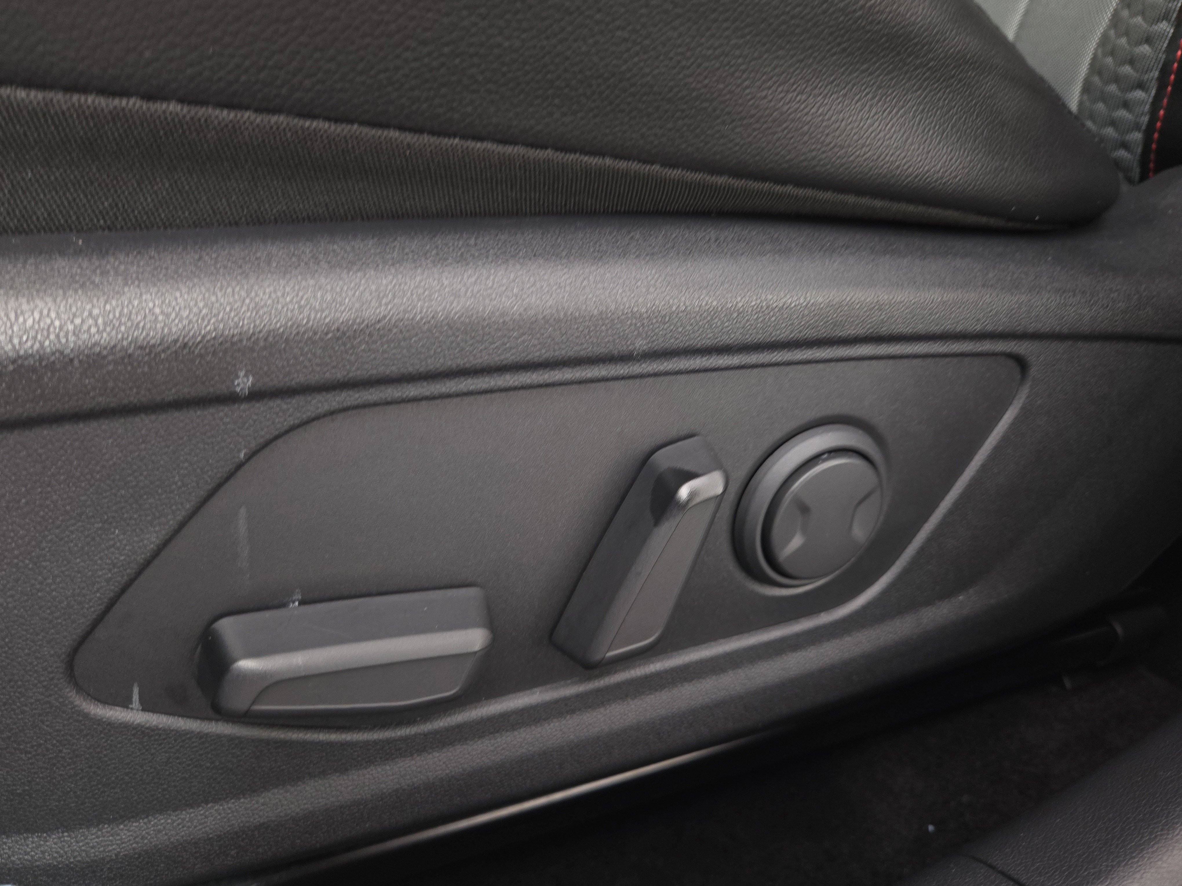 Used 2023 Hyundai Elantra N Line image 31