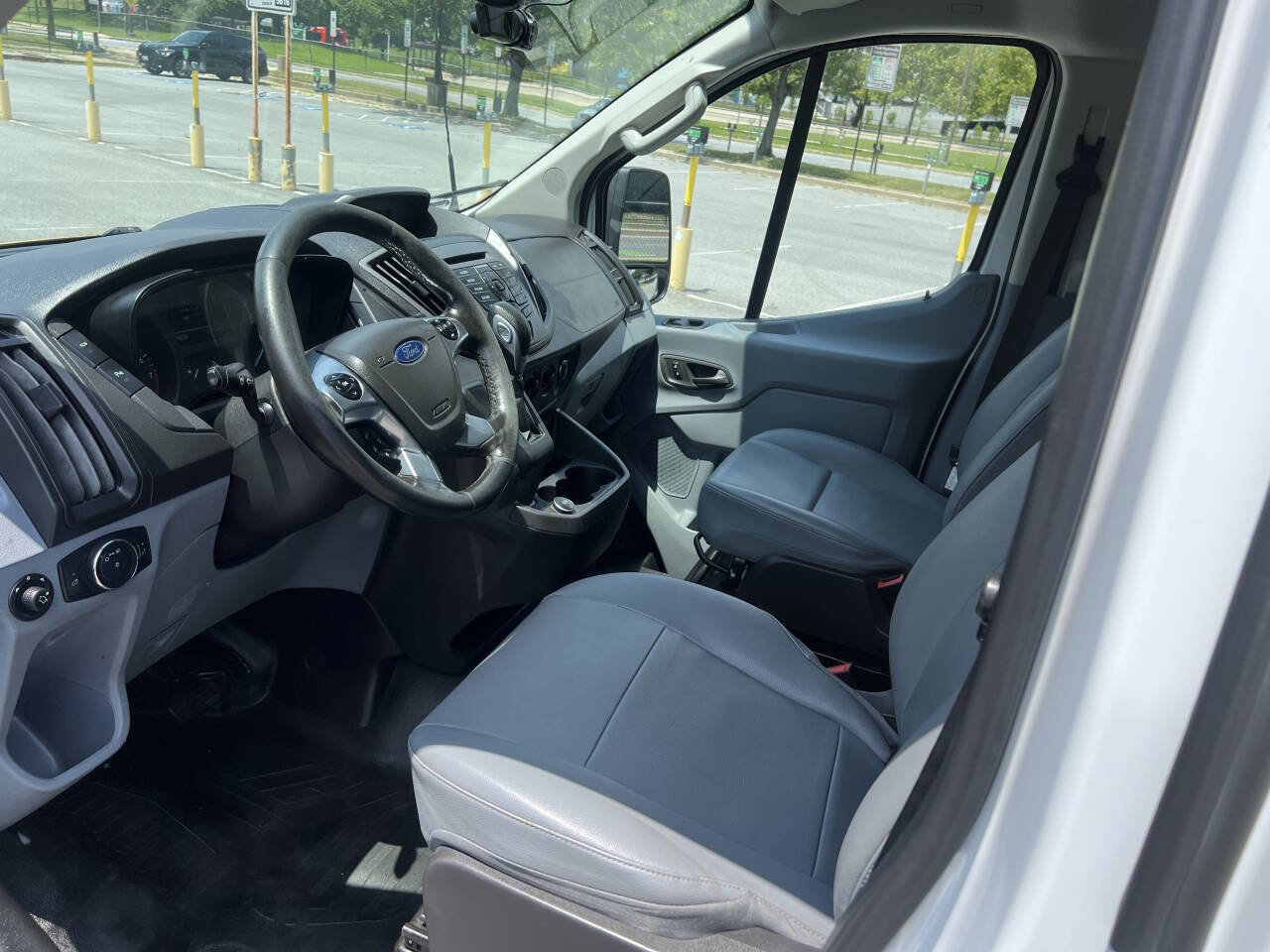 Used 2019 Ford Transit 250 130 Low Roof image 8