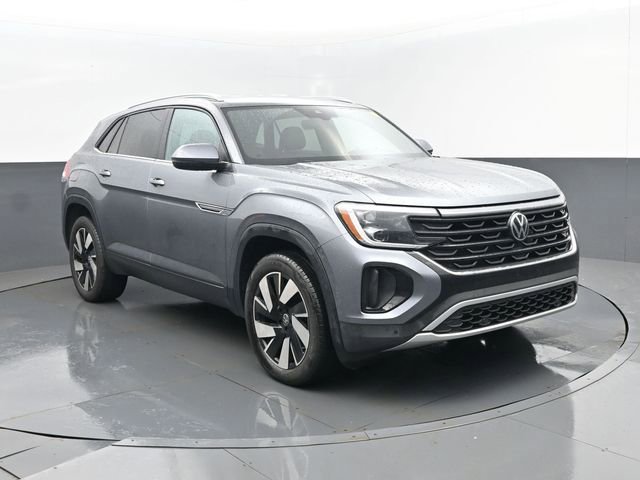 Used 2025 Volkswagen Atlas Cross Sport SE image 3