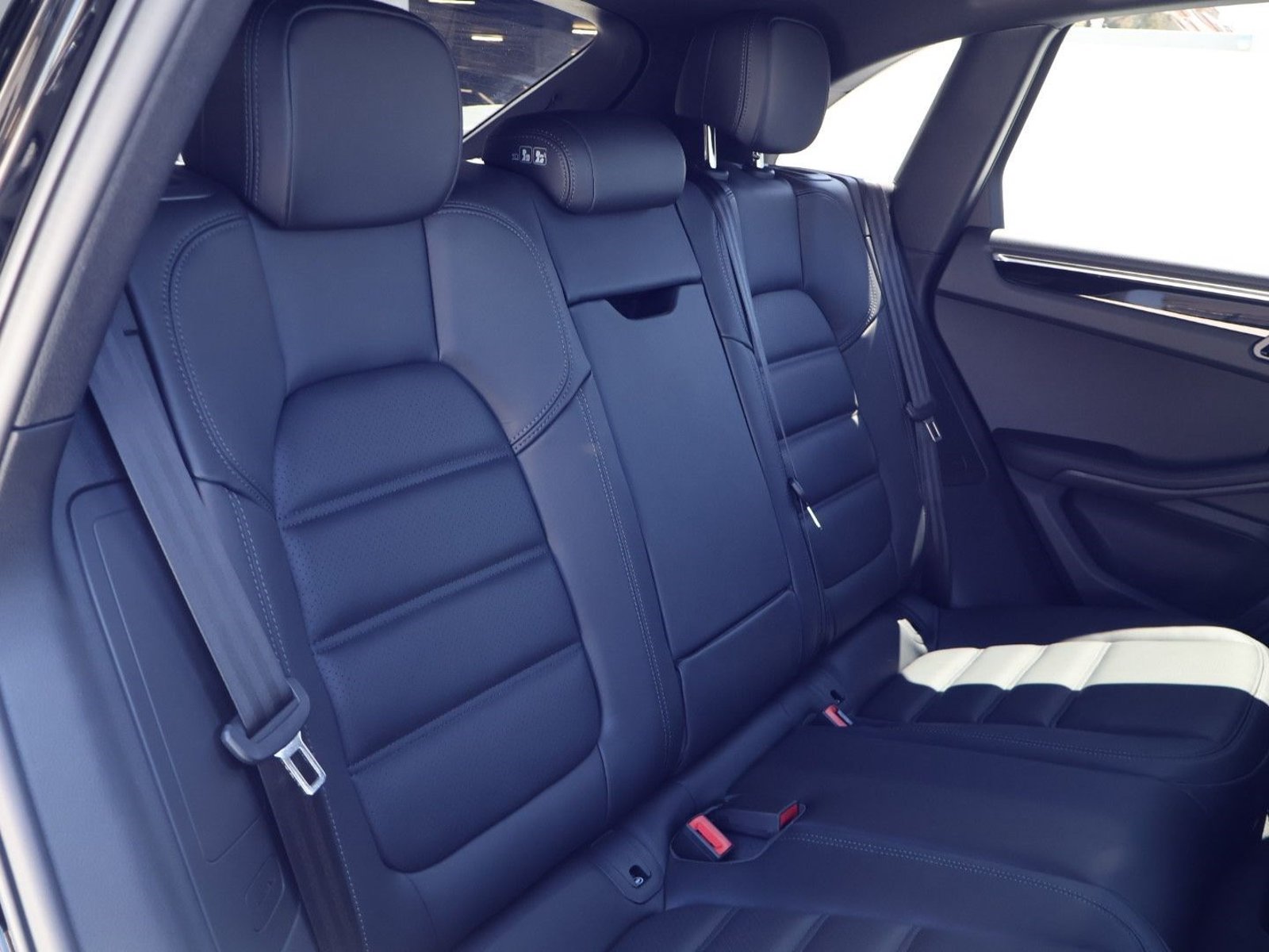 New 2026 Porsche Macan S AWD/4WD image 23