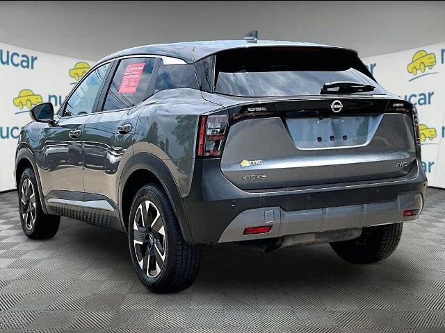 Certified 2025 Nissan Kicks SV AWD/4WD image 4