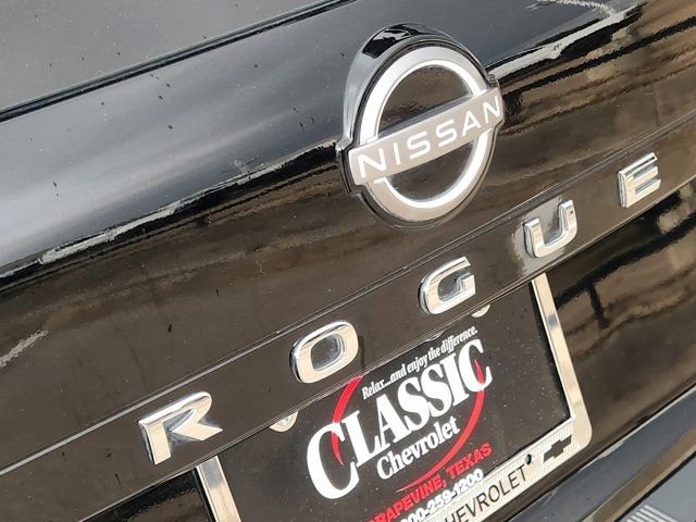 Used 2023 Nissan Rogue SL image 9