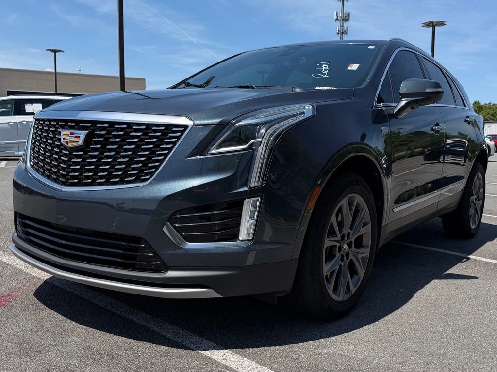 Used 2020 Cadillac XT5 Premium Luxury FWD image 3
