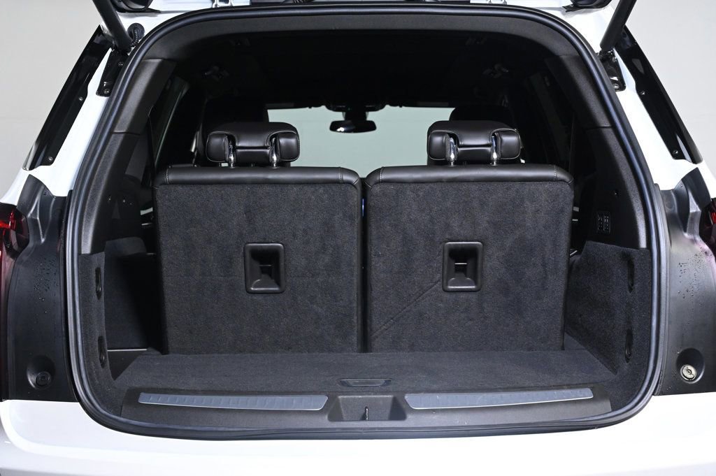 Used 2024 Cadillac XT6 Premium Luxury image 21