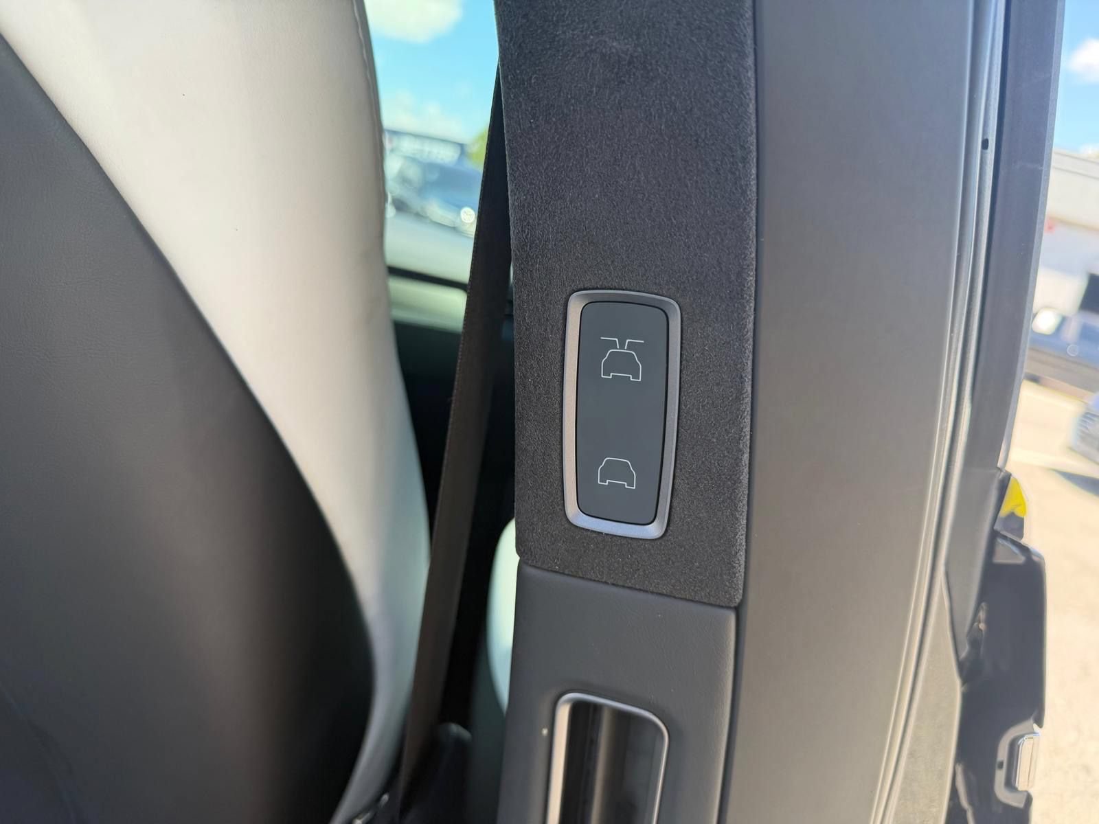 Used 2020 Tesla Model X Performance AWD/4WD image 19