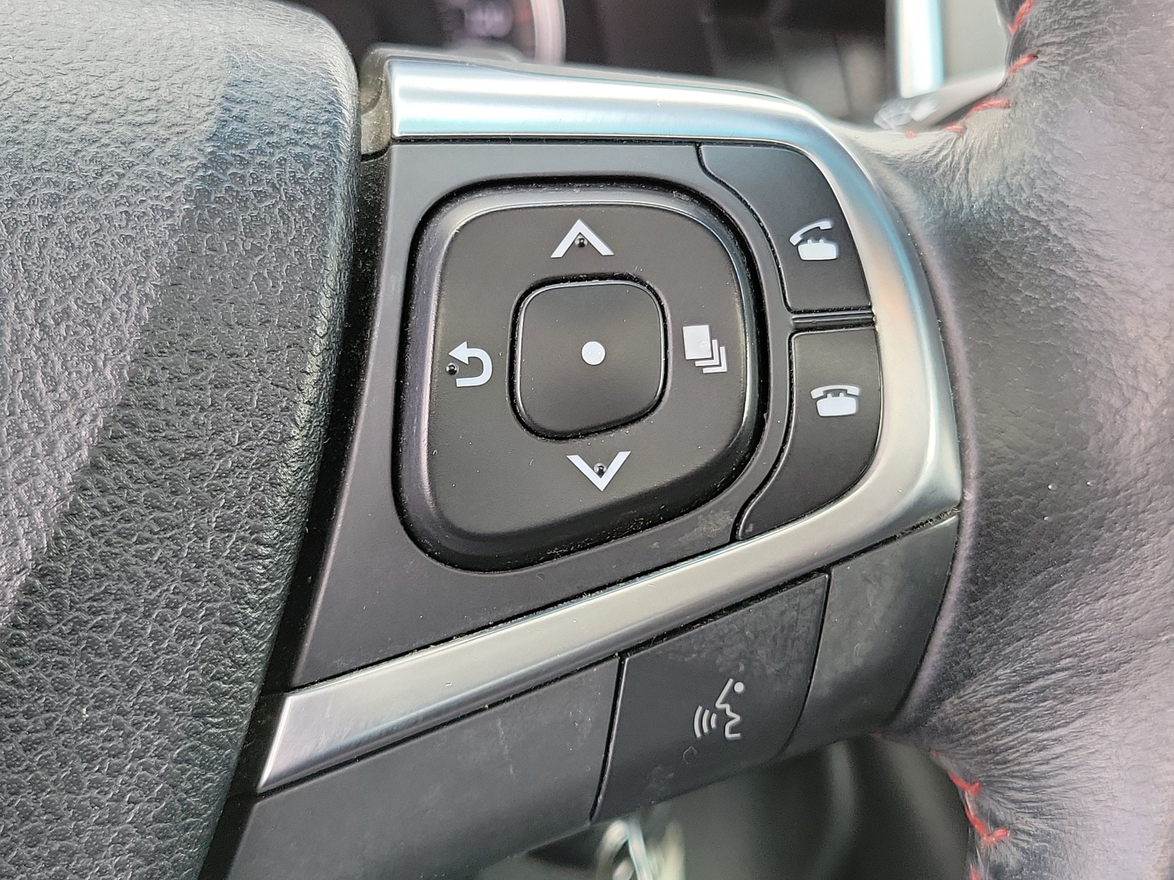 Used 2016 Toyota Camry SE FWD image 26