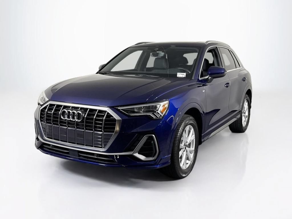 Used 2025 Audi Q3 2.0T Premium w/ Convenience Package