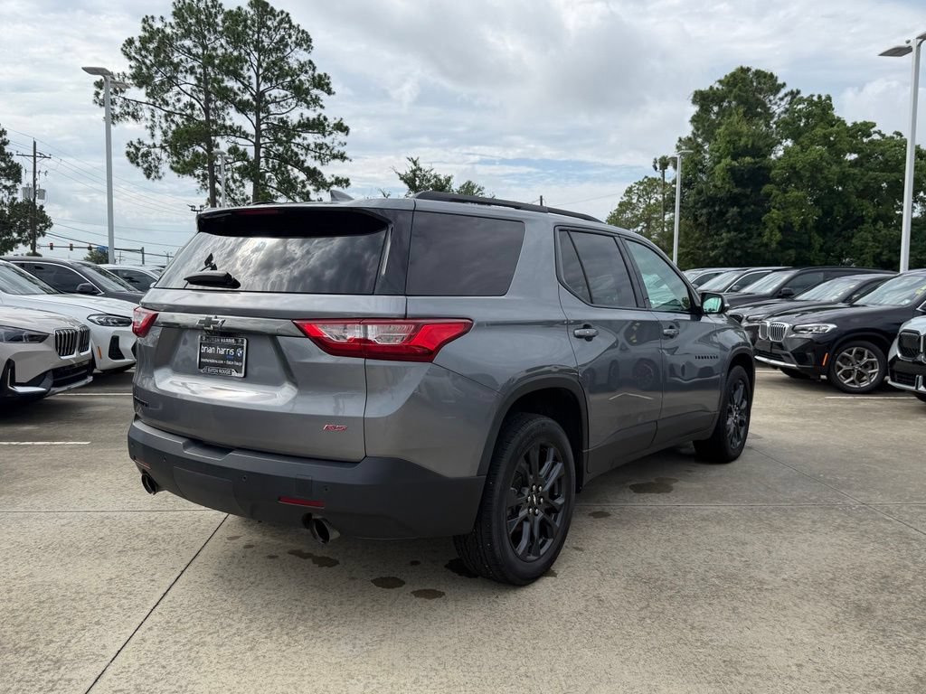 Used 2021 Chevrolet Traverse RS FWD image 3