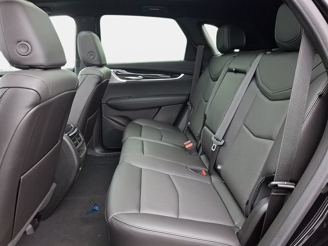 New 2026 Cadillac XT5 Premium Luxury w/ LPO, ONYX Package AWD/4WD image 5