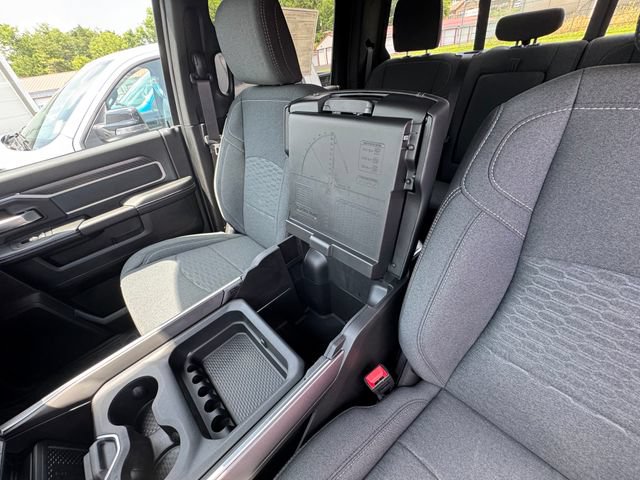 New 2026 RAM 2500 Big Horn AWD/4WD image 39
