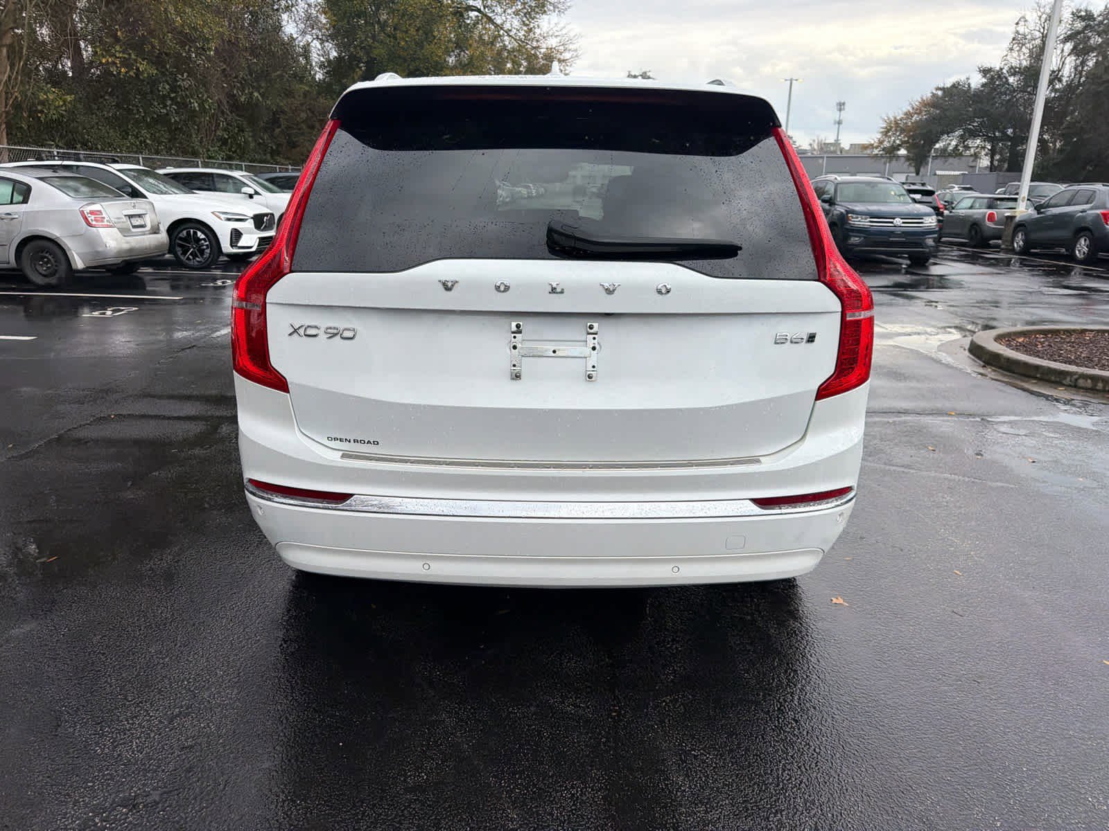 Certified 2024 Volvo XC90 B6 Plus w/ Protection Package Premier image 15