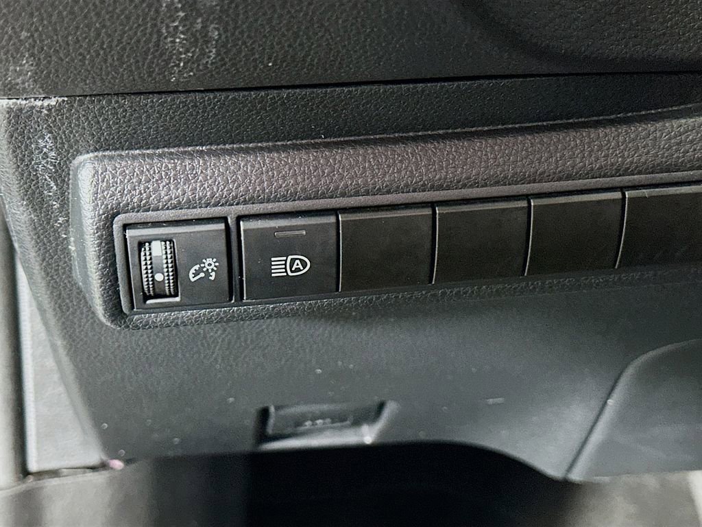 Used 2024 Toyota Corolla LE image 15