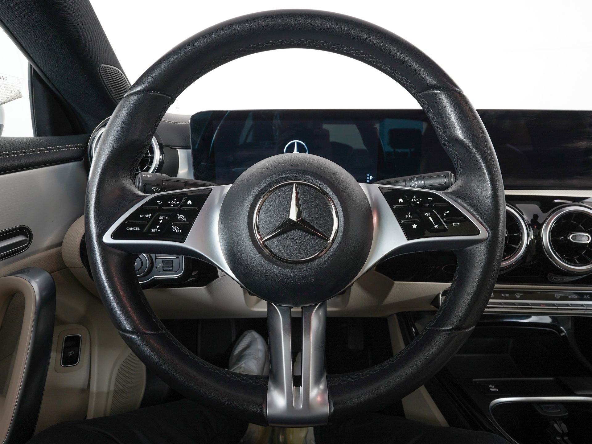 Used 2025 Mercedes-Benz CLA 250 image 16