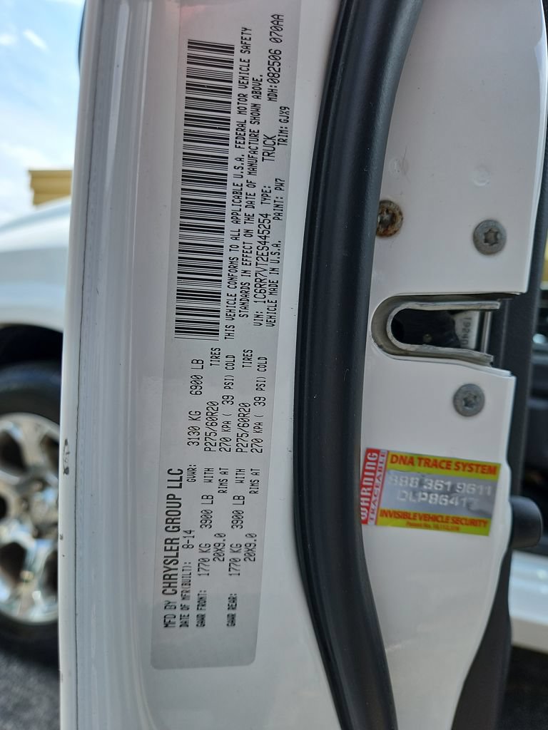 Used 2014 RAM 1500 Laramie w/ Convenience Group AWD/4WD image 29