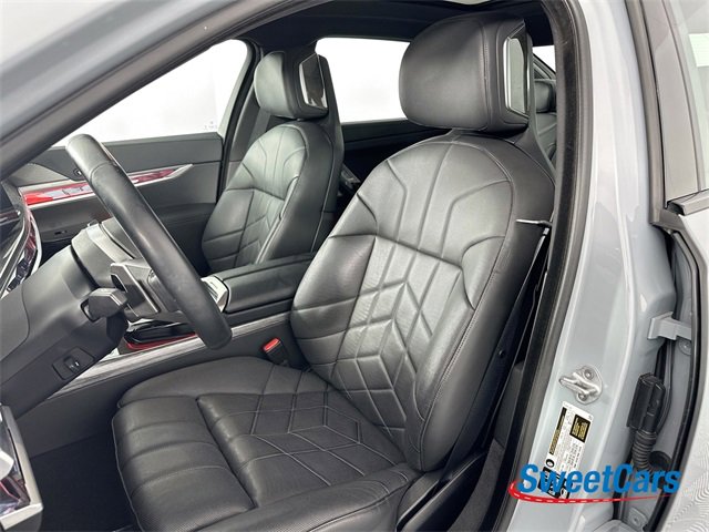 Used 2025 BMW 740i xDrive image 11