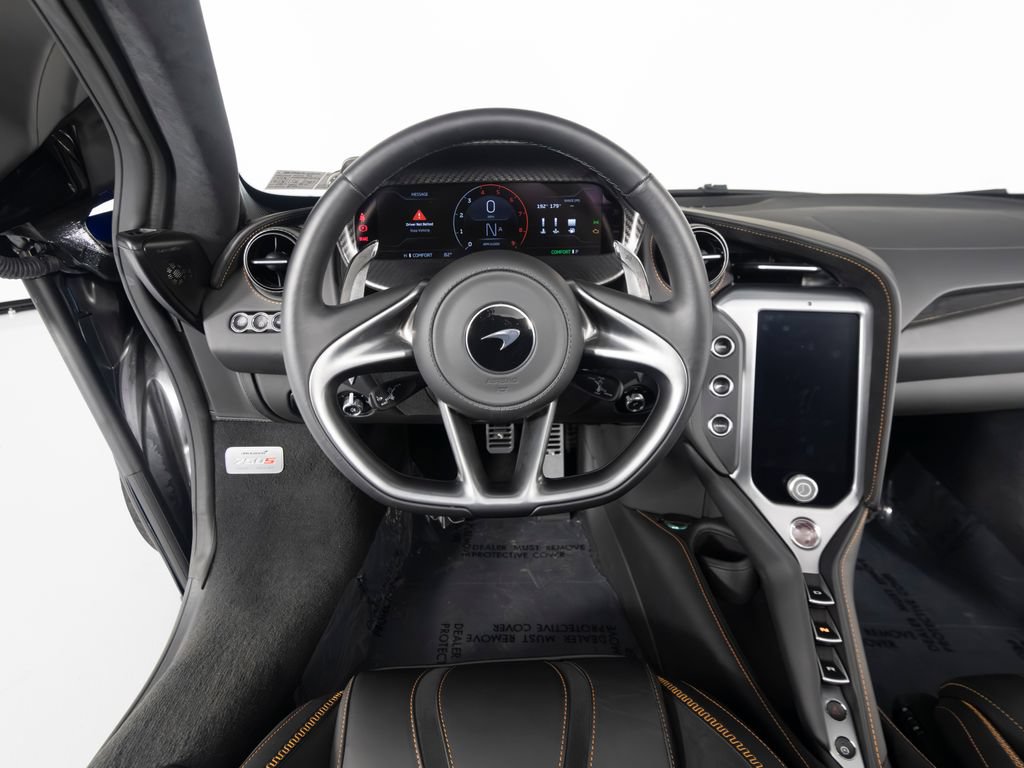 Used 2024 McLaren 750S Spider RWD image 16
