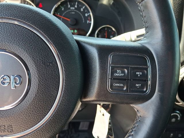 Used 2018 Jeep Wrangler Unlimited Sahara w/ Connectivity Group AWD/4WD image 20