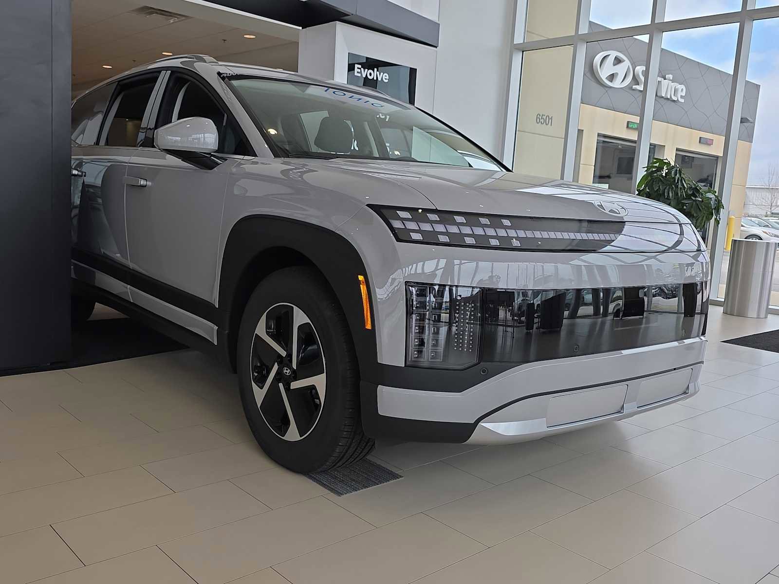 New 2026 Hyundai Ioniq 9 SE image 1