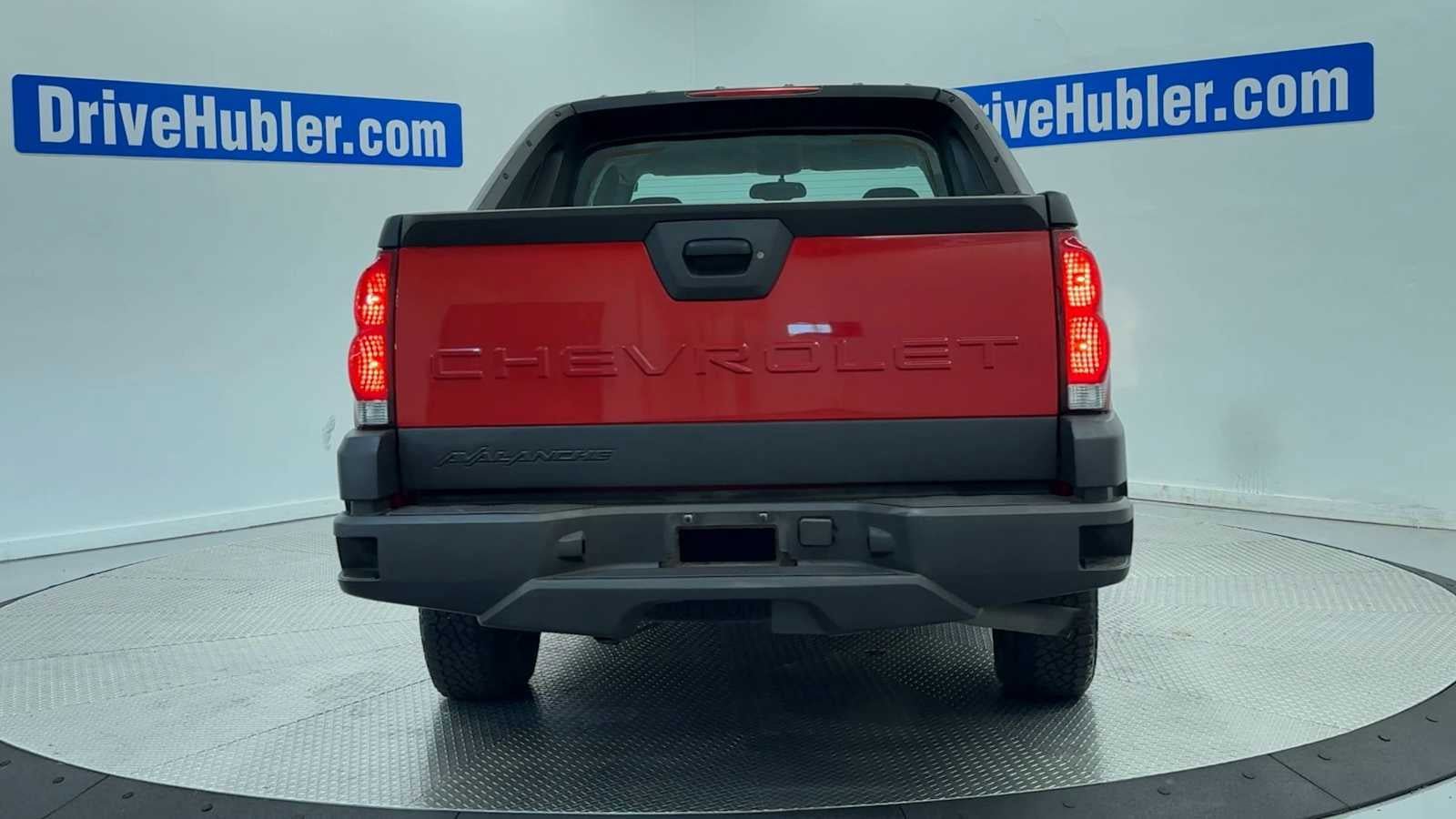 Used 2004 Chevrolet Avalanche 4x4 w/ Preferred Equipment Group image 7