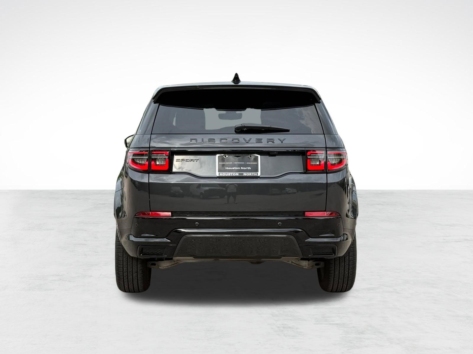 Certified 2025 Land Rover Discovery Sport Dynamic SE image 10