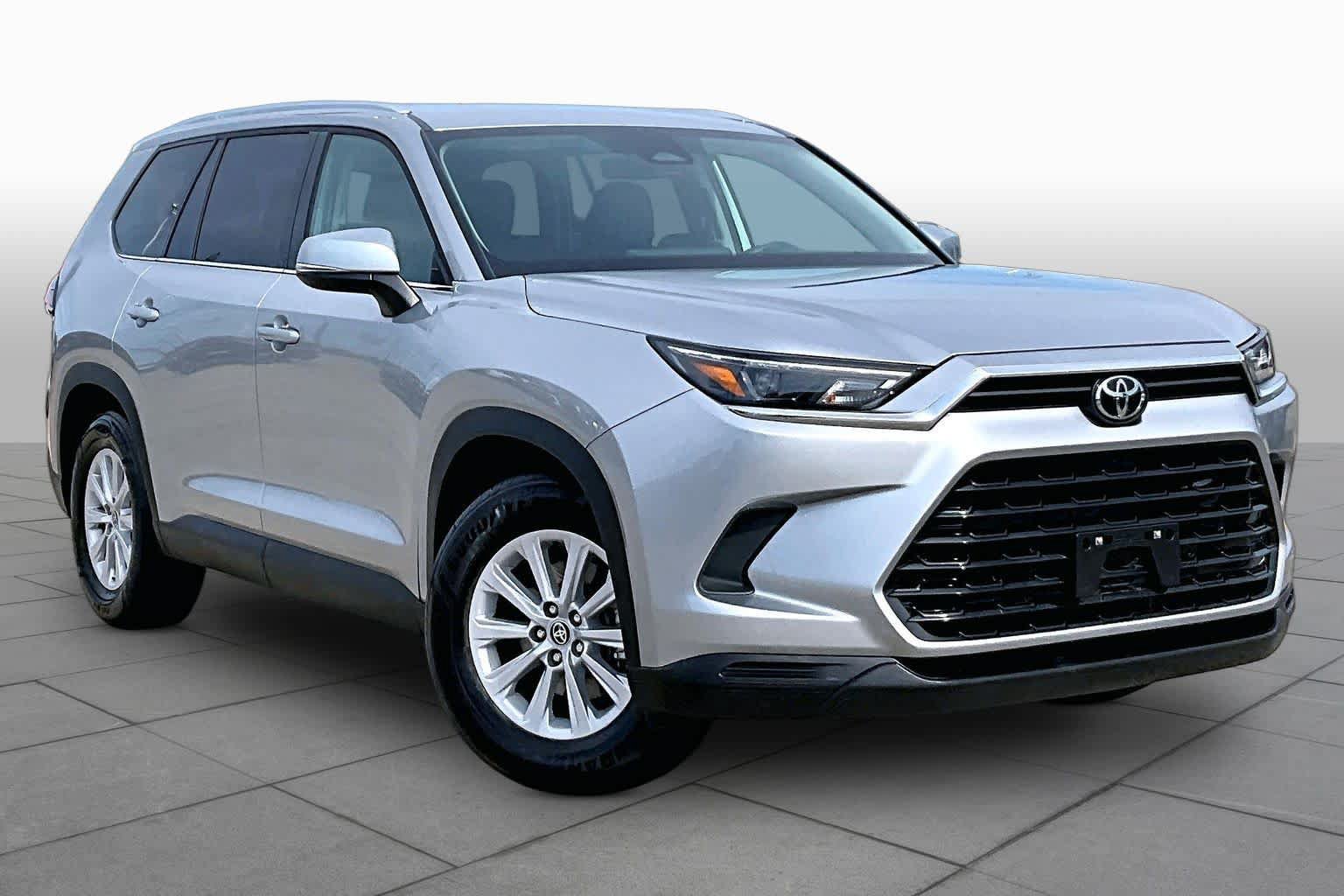 Certified 2026 Toyota Grand Highlander FWD image 3
