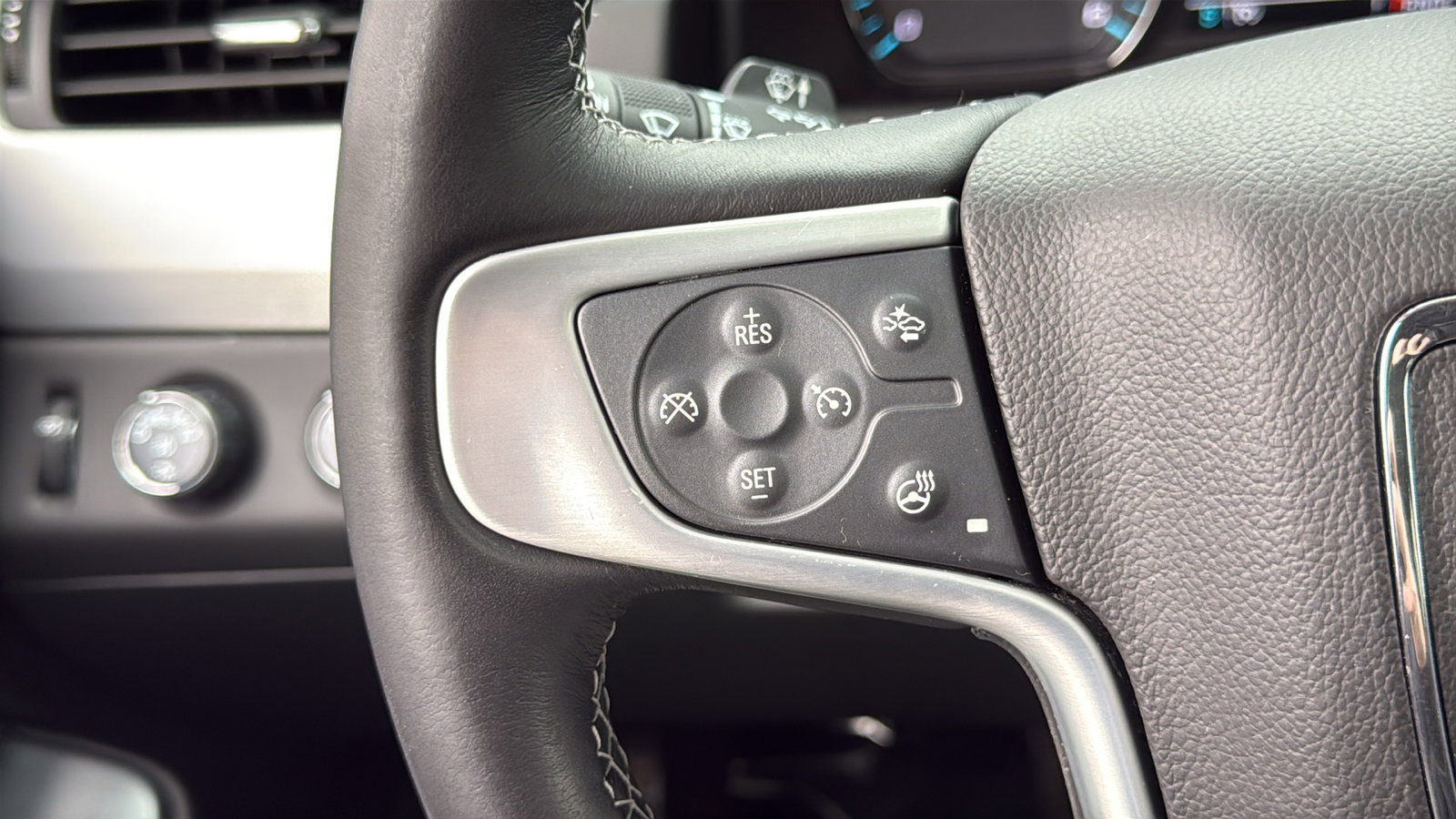 Used 2020 GMC Yukon SLT image 17